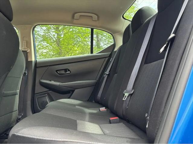 2022 Nissan Sentra SV Xtronic CVT