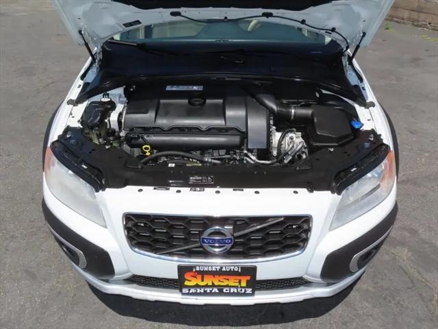 2015 Volvo XC70 T6 Premier Plus