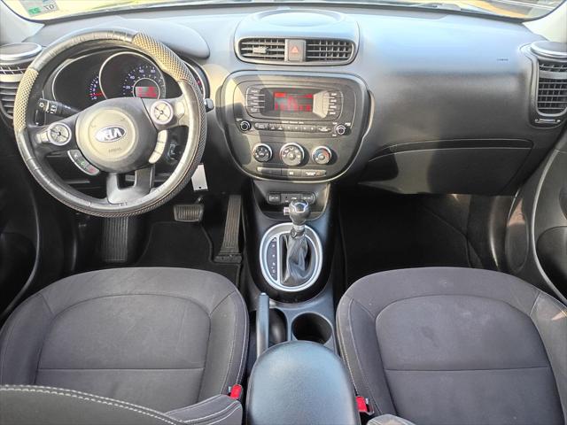 2015 Kia Soul Base FWD
