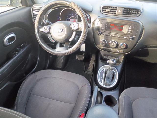 2015 Kia Soul Base FWD