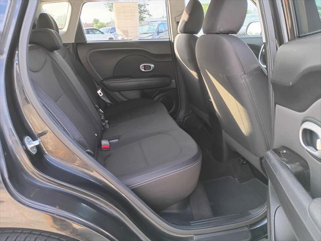 2015 Kia Soul Base FWD