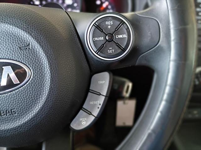 2015 Kia Soul Base FWD