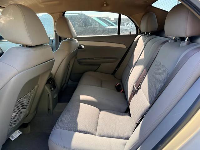 2011 Chevrolet Malibu 1LT