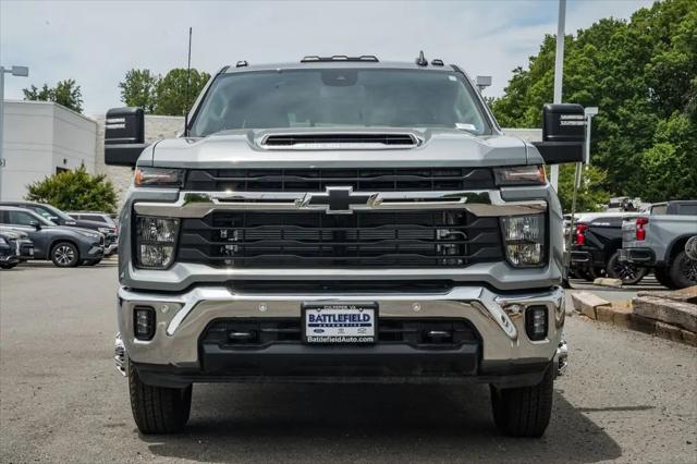 2026 Chevrolet Silverado 3500HD Crew Cab, Long Bed, LT Dual Rear Wheel, RWD