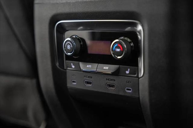 2026 Chevrolet Suburban Premier, 4WD