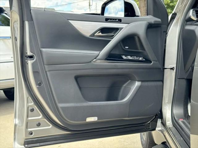 2026 Lexus LX F SPORT Handling