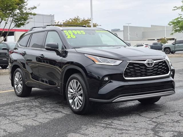 2026 Toyota Highlander Hybrid Platinum