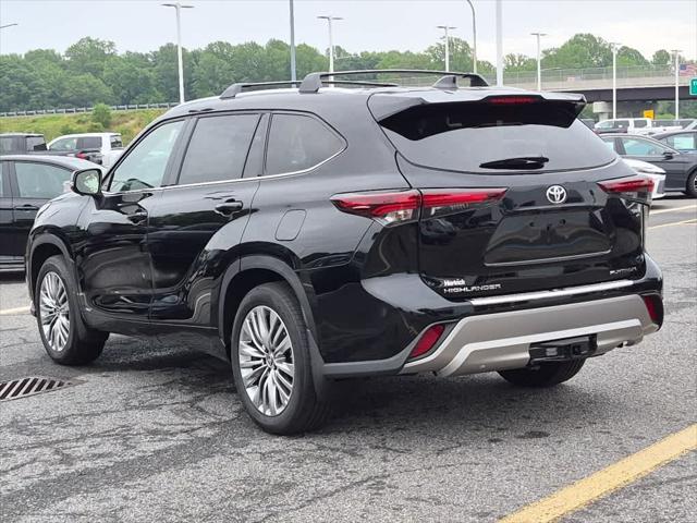 2026 Toyota Highlander Hybrid Platinum