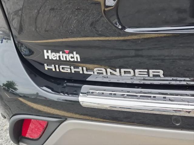 2026 Toyota Highlander Hybrid Platinum