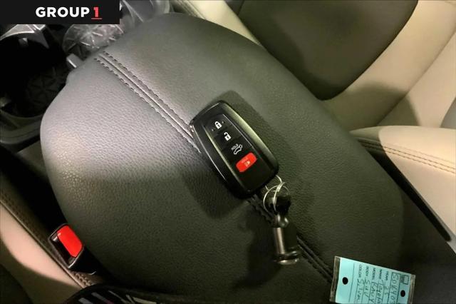 2025 Toyota RAV4 Hybrid XLE Premium