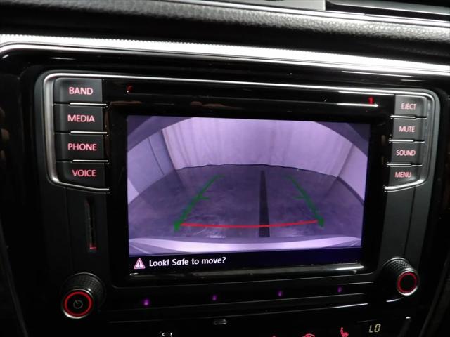 2016 Volkswagen Passat 1.8T SE