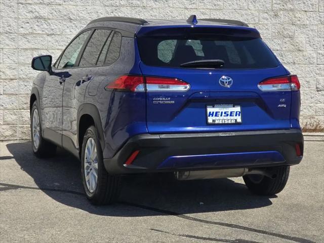 2023 Toyota Corolla Cross LE