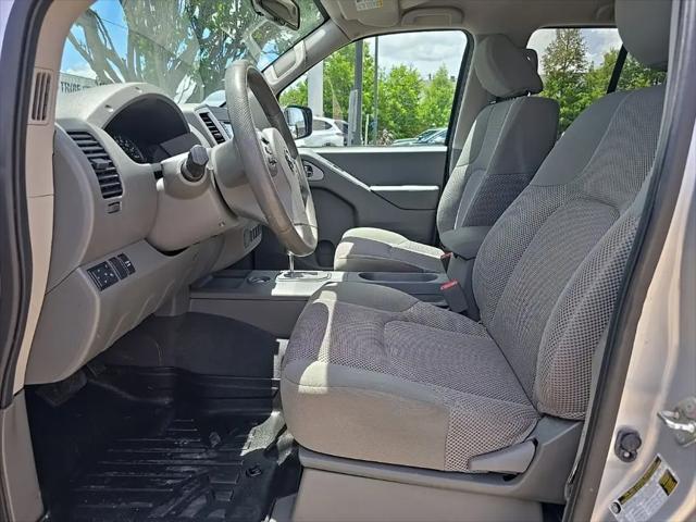 2021 Nissan Frontier Crew Cab SV 4x2