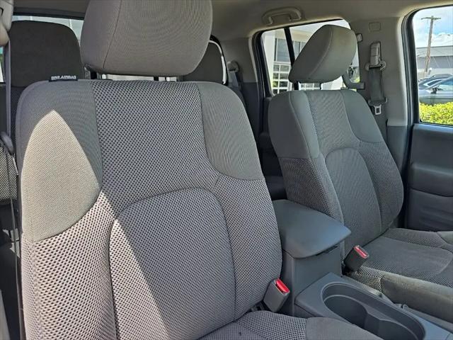 2021 Nissan Frontier Crew Cab SV 4x2