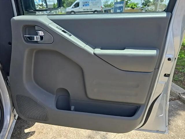 2021 Nissan Frontier Crew Cab SV 4x2