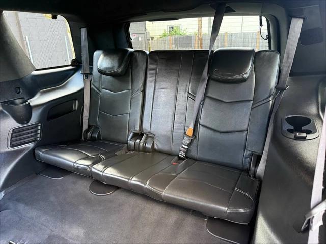 2016 Cadillac Escalade Platinum