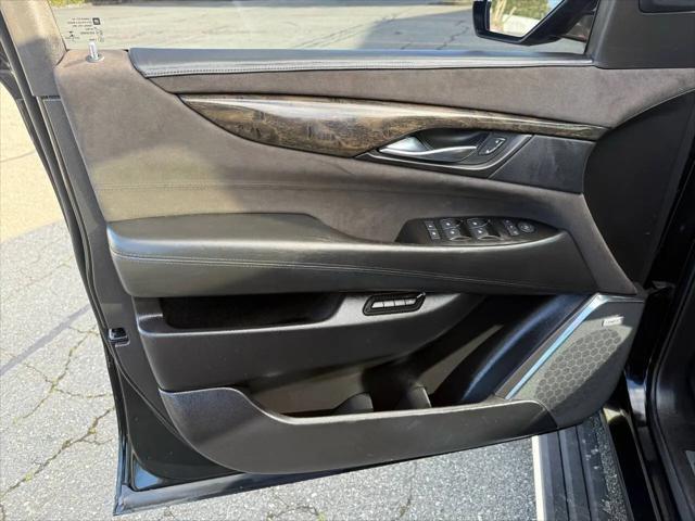 2016 Cadillac Escalade Platinum