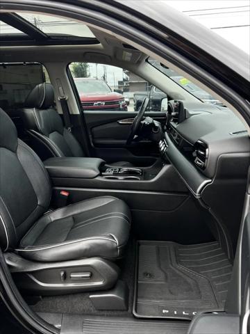 2023 Honda Pilot AWD Elite