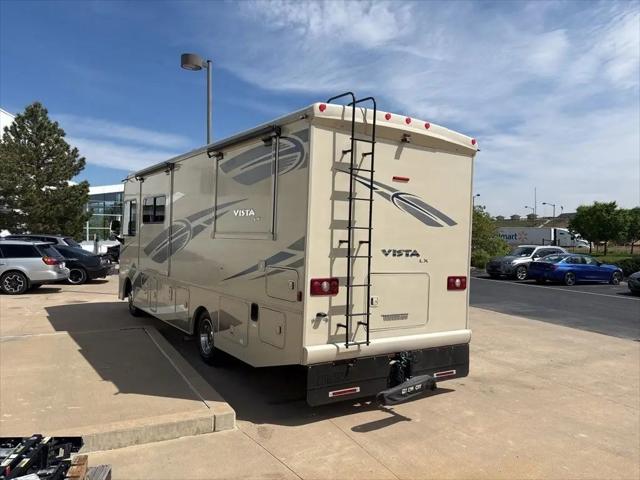 2017 Ford F-53 Base