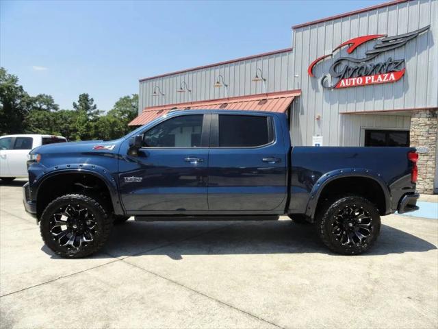 2022 Chevrolet Silverado 1500 4WD Crew Cab Short Bed RST