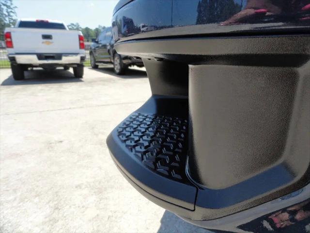2022 Chevrolet Silverado 1500 4WD Crew Cab Short Bed RST