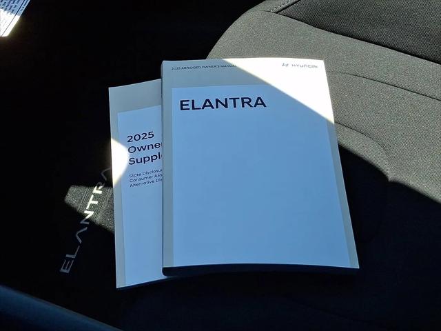 2025 Hyundai Elantra SEL Sport