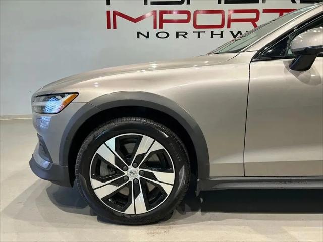 2020 Volvo V60 Cross Country T5