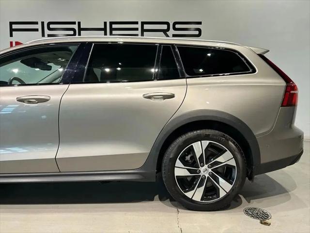 2020 Volvo V60 Cross Country T5
