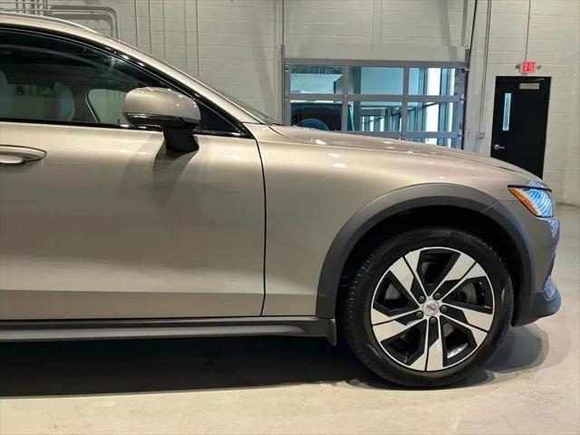 2020 Volvo V60 Cross Country T5