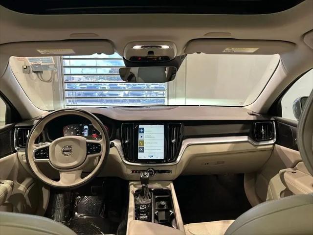 2020 Volvo V60 Cross Country T5