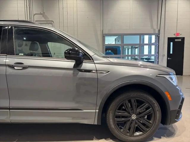 2022 Volkswagen Tiguan 2.0T SE R-Line Black
