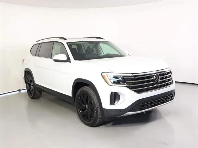 2026 Volkswagen Atlas SE with Technology
