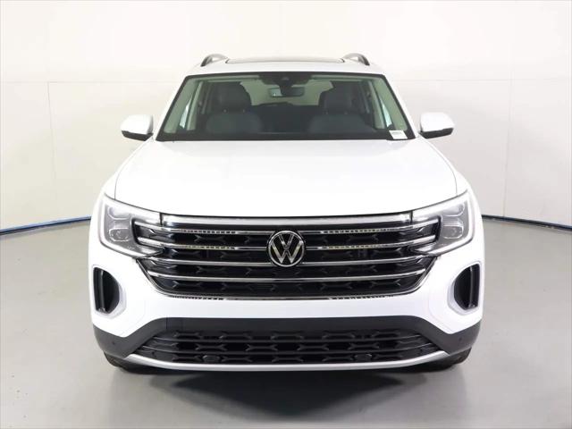 2026 Volkswagen Atlas SE with Technology