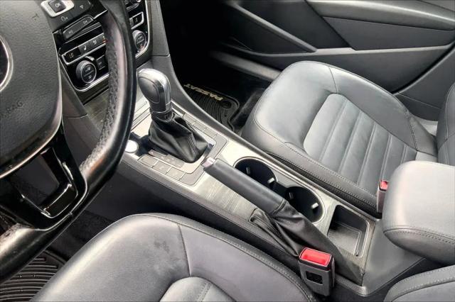 2017 Volkswagen Passat 1.8T SEL Premium