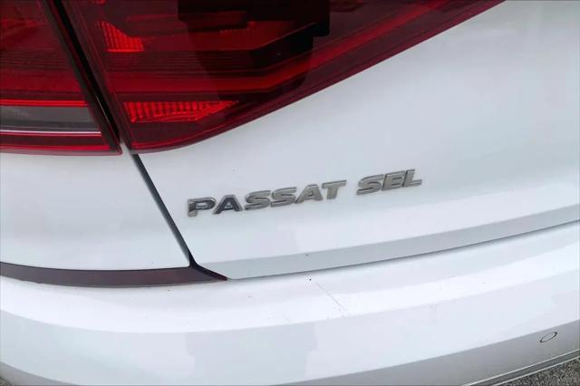 2017 Volkswagen Passat 1.8T SEL Premium