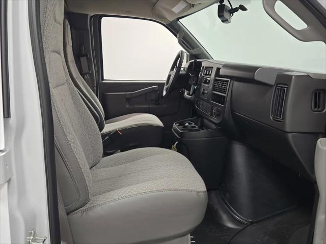 2026 Chevrolet Express Cargo Van 2500 Regular Wheelbase, WT, RWD