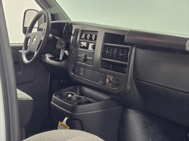 2026 Chevrolet Express Cargo Van 2500 Regular Wheelbase, WT, RWD