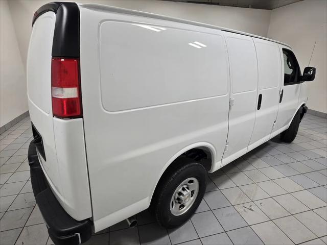 2026 Chevrolet Express Cargo Van 2500 Regular Wheelbase, WT, RWD