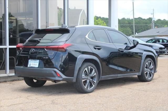 2021 Lexus UX 200 UX 200