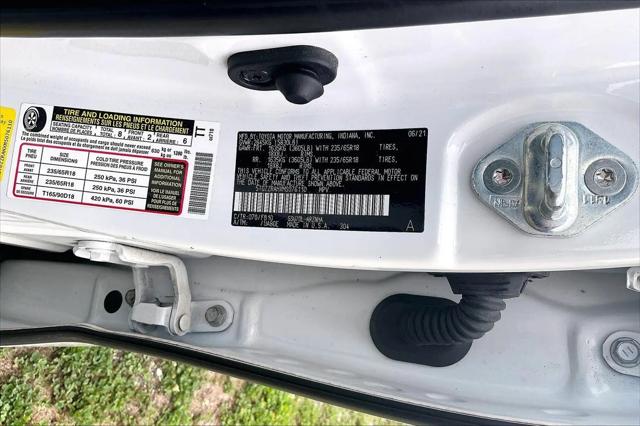 2021 Toyota Highlander LE