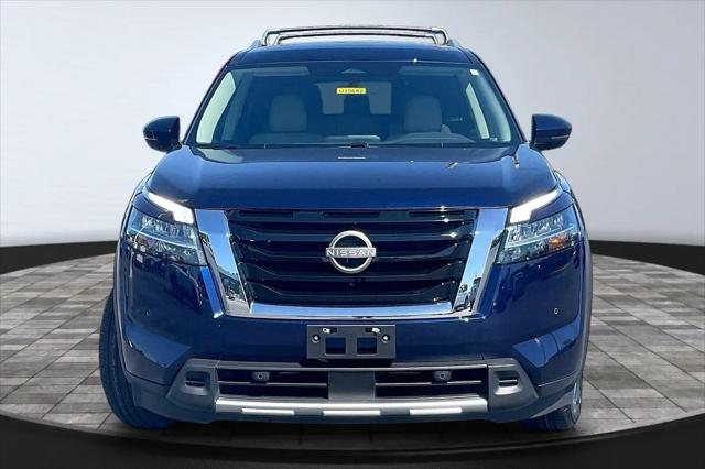 2024 Nissan Pathfinder SL FWD