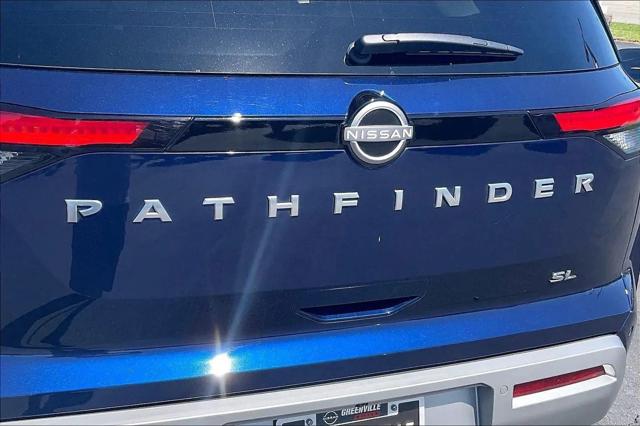2024 Nissan Pathfinder SL FWD