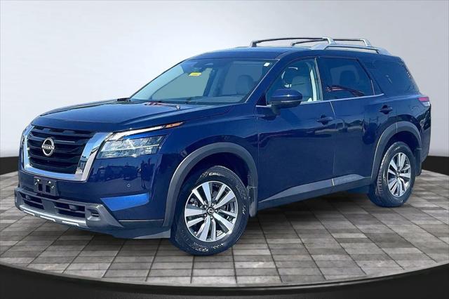 2024 Nissan Pathfinder SL FWD