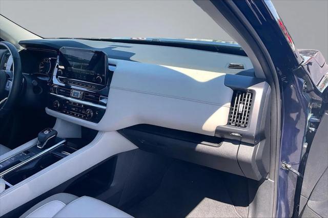 2024 Nissan Pathfinder SL FWD