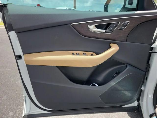 2025 Audi Q8 Premium 55 TFSI quattro