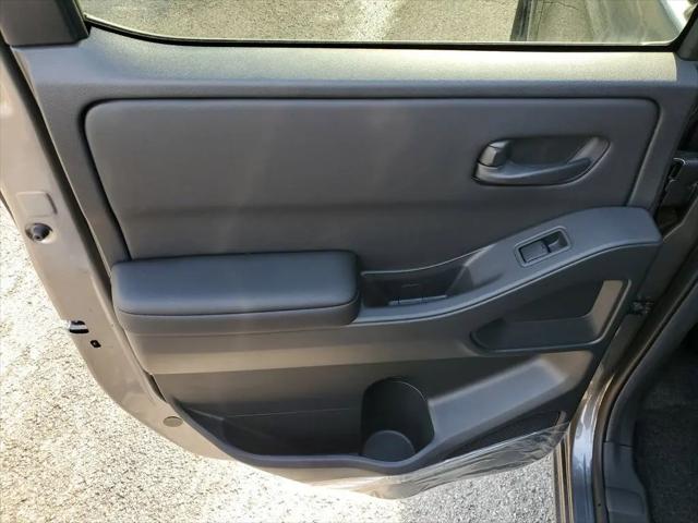 2026 Nissan Frontier Crew Cab Long Bed SV 4x4