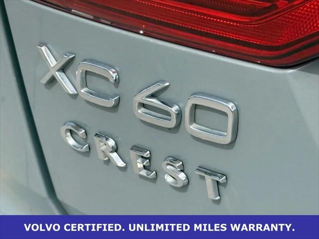 2024 Volvo XC60 B5 Plus Dark Theme
