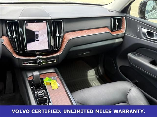 2024 Volvo XC60 B5 Plus Dark Theme