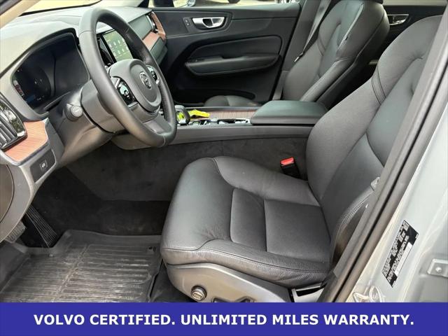 2024 Volvo XC60 B5 Plus Dark Theme