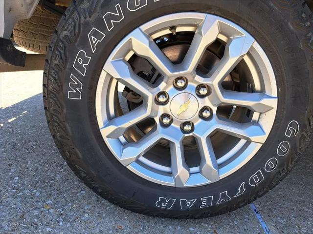 2022 Chevrolet Silverado 1500 4WD Crew Cab Short Bed LT
